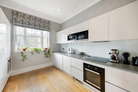 3 bedroom flat for sale, Alexander Street, London, W2