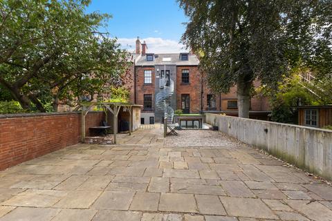 5 bedroom townhouse for sale, Wakefield WF1