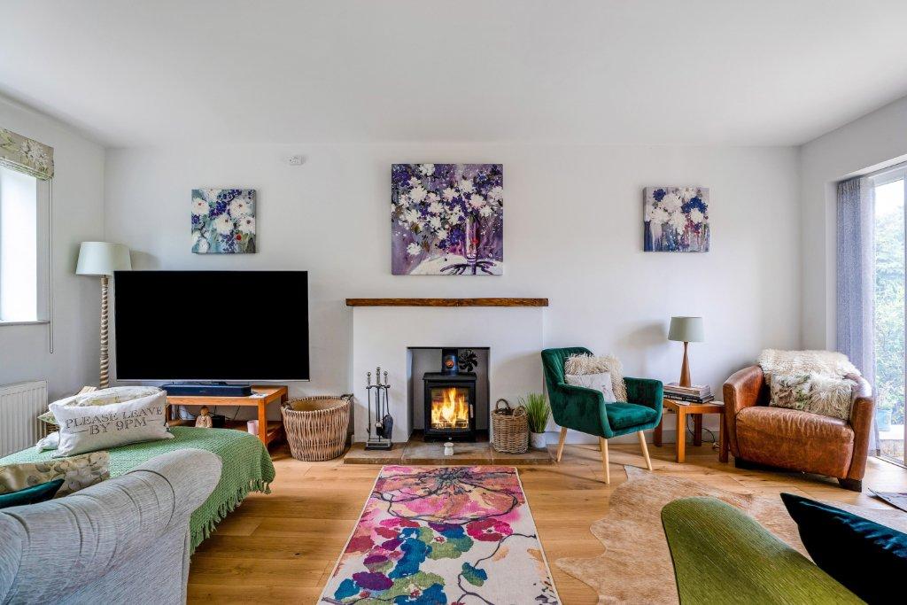 Sitting Room.