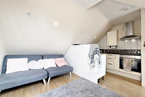 1 bedroom flat to rent, Bathurst Walk, Iver, SL0