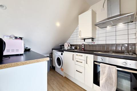 1 bedroom flat to rent, Bathurst Walk, Iver, SL0