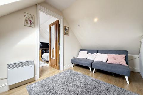 1 bedroom flat to rent, Bathurst Walk, Iver, SL0