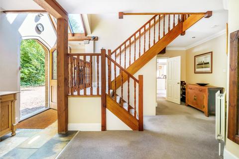 3 bedroom detached house to rent, Seven Hills Road, Cobham, KT11