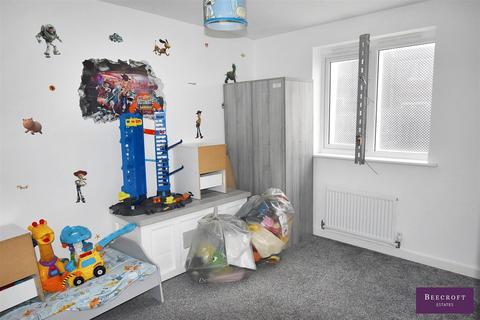 3 bedroom semi-detached house for sale, Lundhill Drive, Wombwell, Barnsley