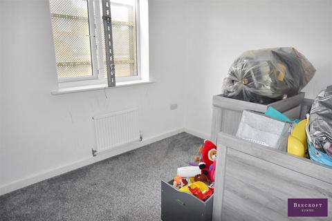 3 bedroom semi-detached house for sale, Lundhill Drive, Wombwell, Barnsley
