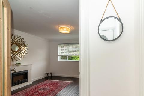 undefined, Chenies Close, Tunbridge Wells, TN2