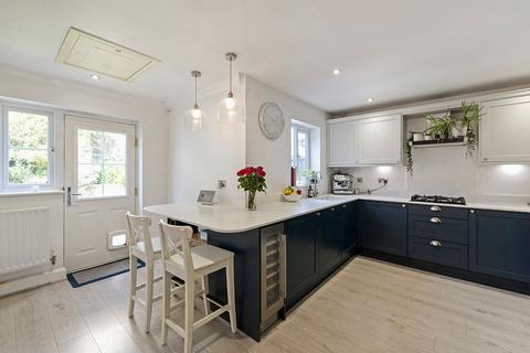 undefined, Dawes Close, Tonbridge, TN9
