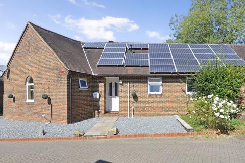 undefined, Links Close, Ewhurst
