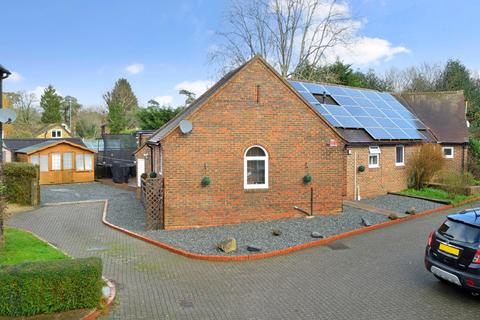 3 bedroom property for sale, Links Close, Ewhurst, GU6