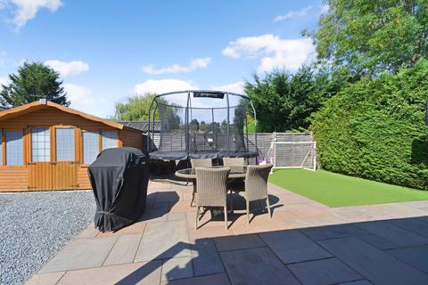 3 bedroom property for sale, Links Close, Ewhurst, GU6
