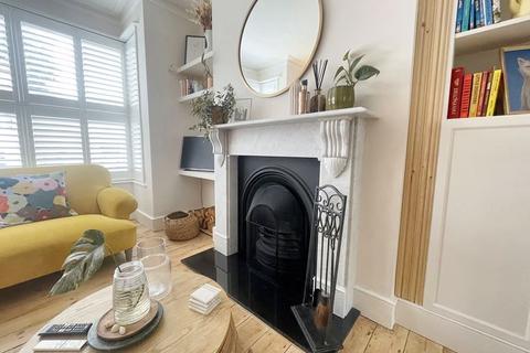 undefined, Balfour Road