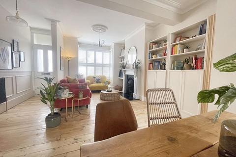 3 bedroom terraced house for sale, Balfour Road