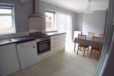 77 Hartley Avenue, Leeds, LS6 2HY