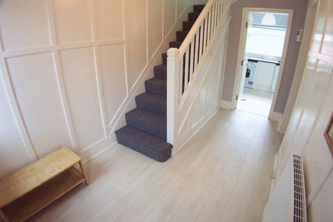 77 Hartley Avenue, Leeds, LS6 2HY