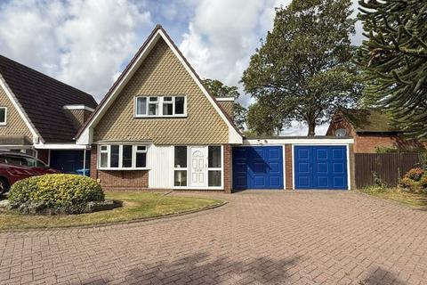3 bedroom detached house for sale, Canterbury Drive, Church Farm Estate, Burntwood, WS7 9JX