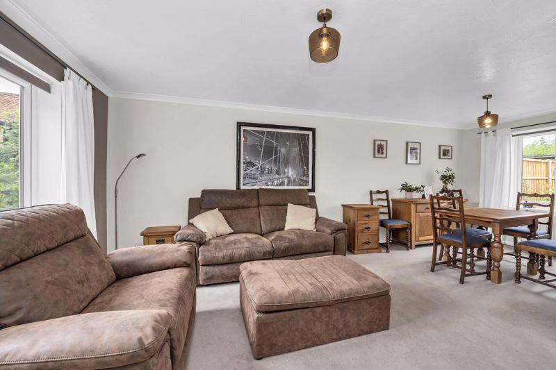 Sitting/Dining Room