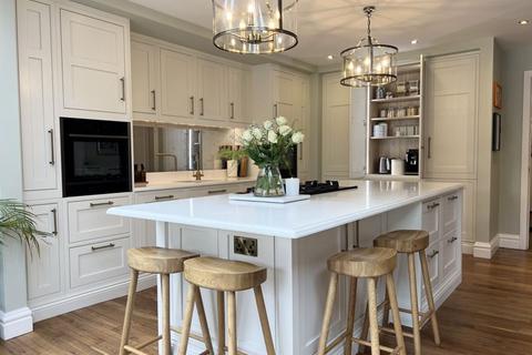 undefined, Golf Open 2026 - Carrs Crescent, Formby - Sleeps 10