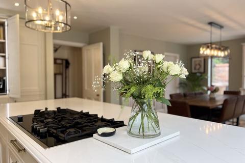undefined, Golf Open 2026 - Carrs Crescent, Formby - Sleeps 10