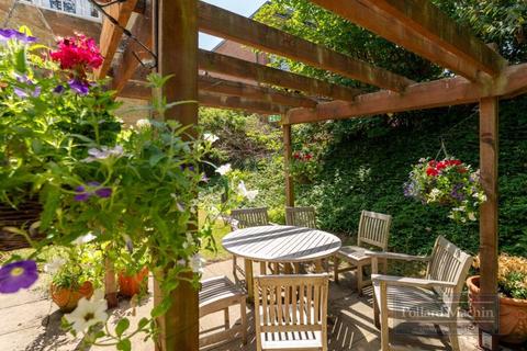 undefined, Gresham Court, 11 Pampisford Road, Purley