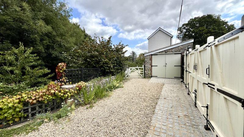 Driveway &amp; Garage