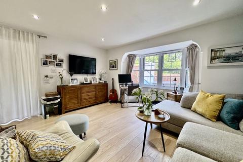 undefined, Cores End Road, Bourne End SL8