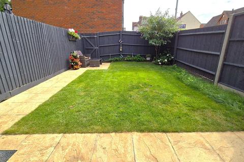 2 bedroom semi-detached house for sale, Parachute Grove, Henlow SG16