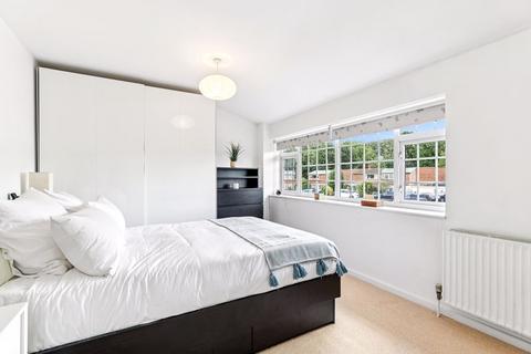 50 Longmead Road, Thames Ditton, KT7 0JF
