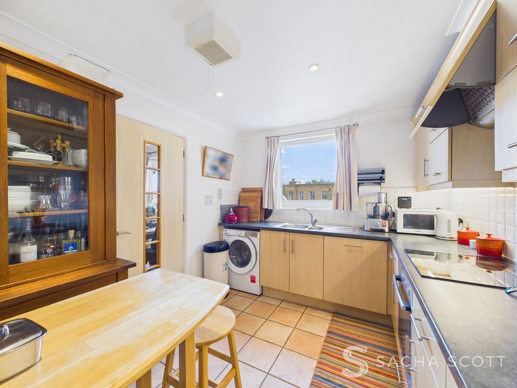 Kitchen / Breakfast Room