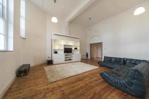 2 bedroom apartment for sale, Minstrel Court, London E2