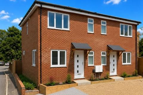 3 bedroom semi-detached house for sale, 73 Hardewick Place, St. Albans, AL2