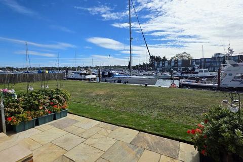 2 bedroom flat for sale, Latimer Road, St Helens, Isle of Wight, PO33 1YR