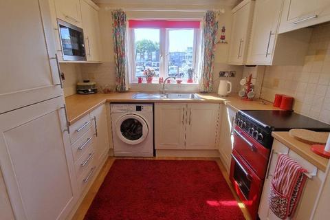 2 bedroom flat for sale, Latimer Road, St Helens, Isle of Wight, PO33 1YR