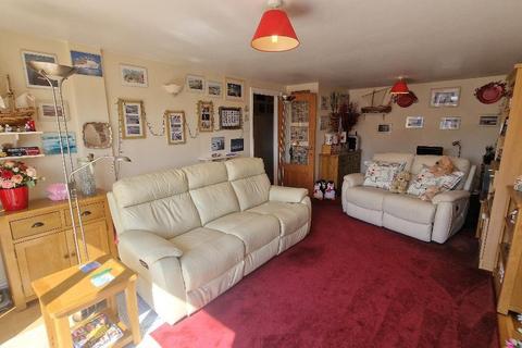 2 bedroom flat for sale, Latimer Road, St Helens, Isle of Wight, PO33 1YR