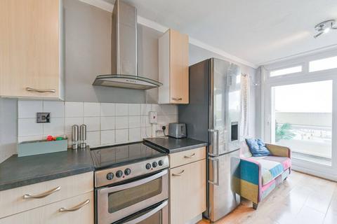 2 bedroom flat for sale, Grantham Road, Stockwell, London, SW9