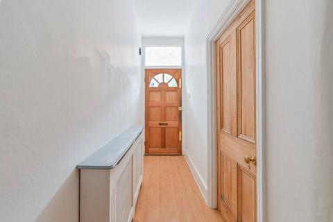 9 Morval Road, London, SW2 1DG