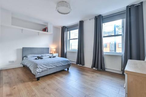 3 bedroom maisonette for sale, Holloway Road, Holloway, London, N7