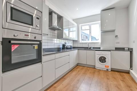 3 bedroom maisonette for sale, Holloway Road, Holloway, London, N7