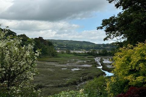 undefined, Morfa Bach, Llangain, Carmarthen