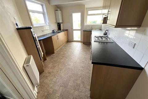 3 bedroom terraced house for sale, Chatsworth Avenue, Portsmouth PO6