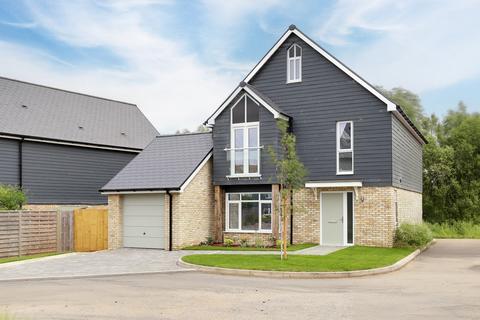 5 bedroom detached house for sale, The Chimes