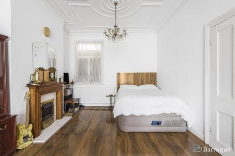 4 bedroom terraced house for sale, Wightman Road, Haringey