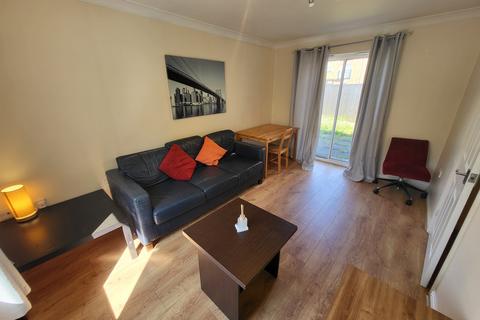 undefined, Tomlinson Street, Hulme, Manchester. M15 5FW