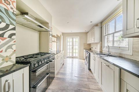 3 Victor Road, Windsor, SL4 3JS