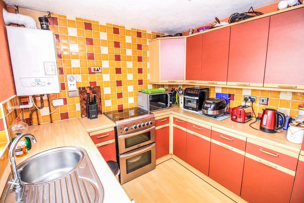 Kitchen Pic 2.