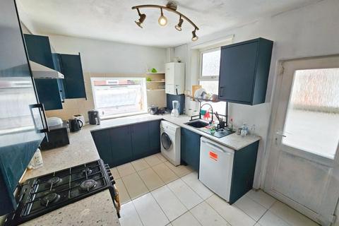 30 Albert Avenue, Manchester, M18 7JX