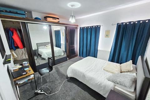 30 Albert Avenue, Manchester, M18 7JX