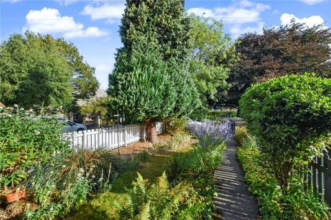 4 Back Lane, Farsley, Pudsey, LS28 5EU