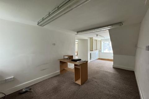 Terraced house for sale, Heol Maengwyn, Machynlleth, Powys, SY20