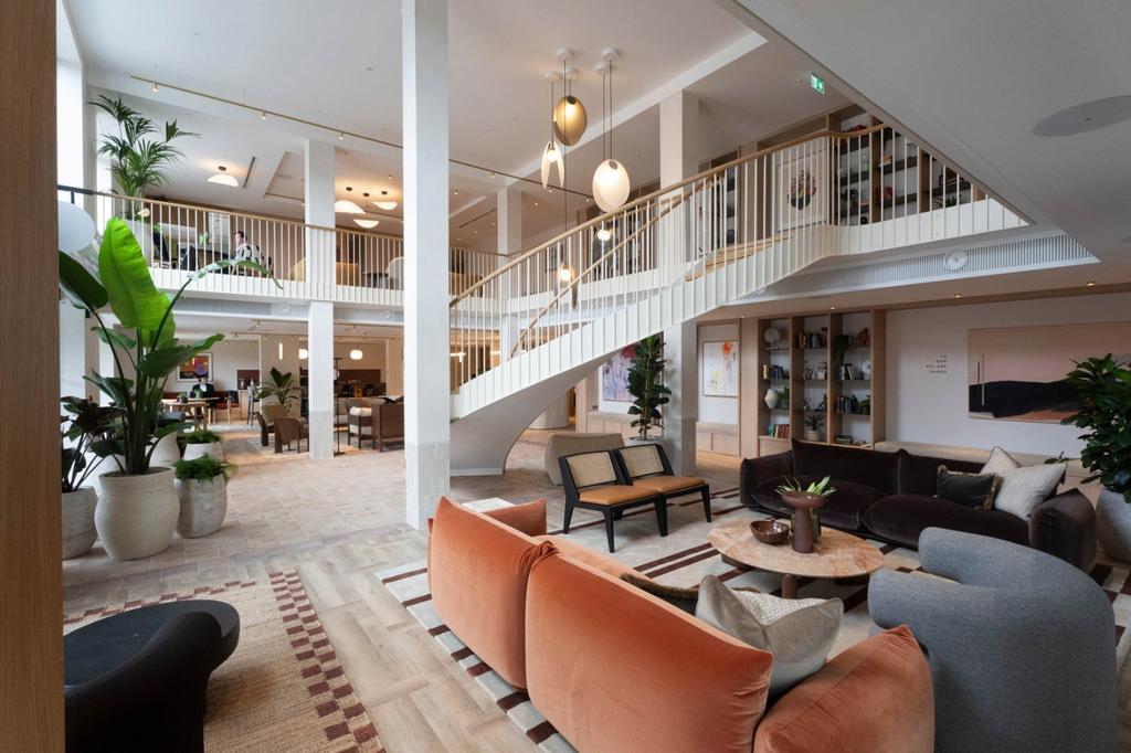 Residents&#39; Foyer