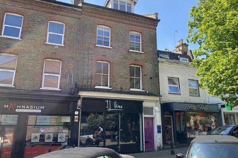 Office to rent, 28 Queens Rd Buckhurst Hill IG9 5BY